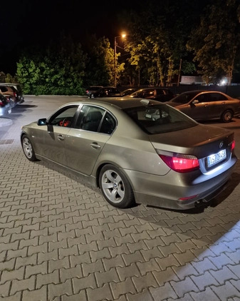 BMW Seria 5 cena 19000 przebieg: 366500, rok produkcji 2003 z Sosnowiec małe 106